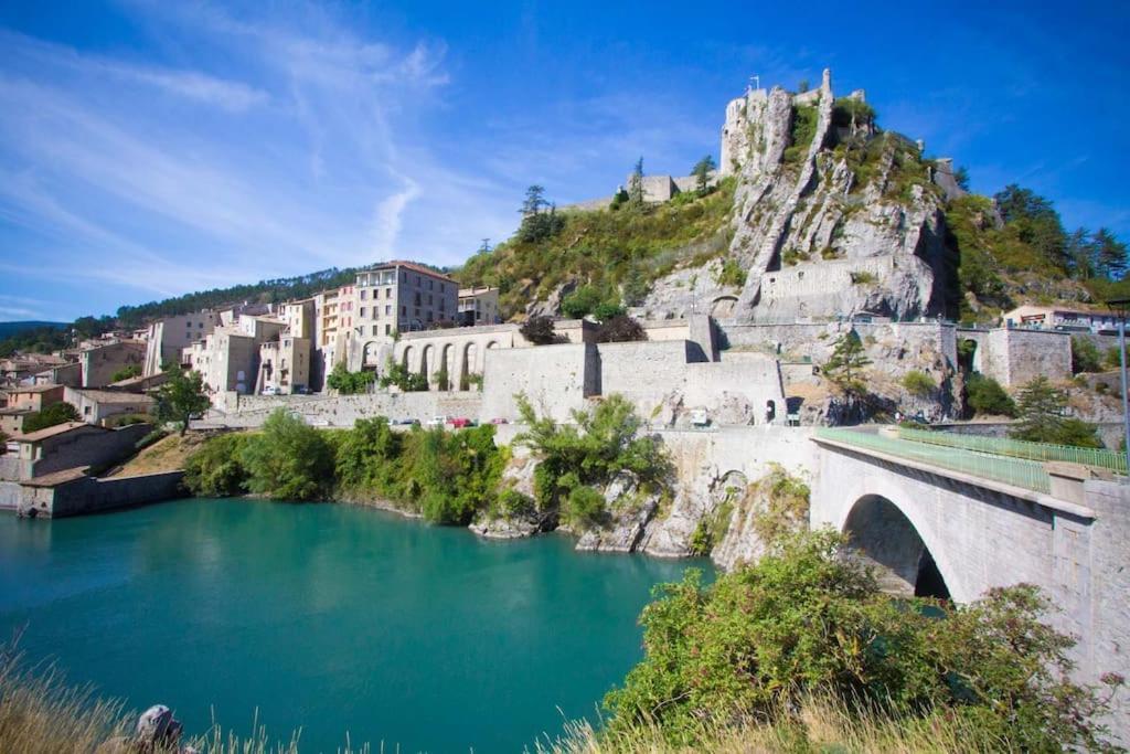 Le Cocon De Sisteron Leilighet Eksteriør bilde